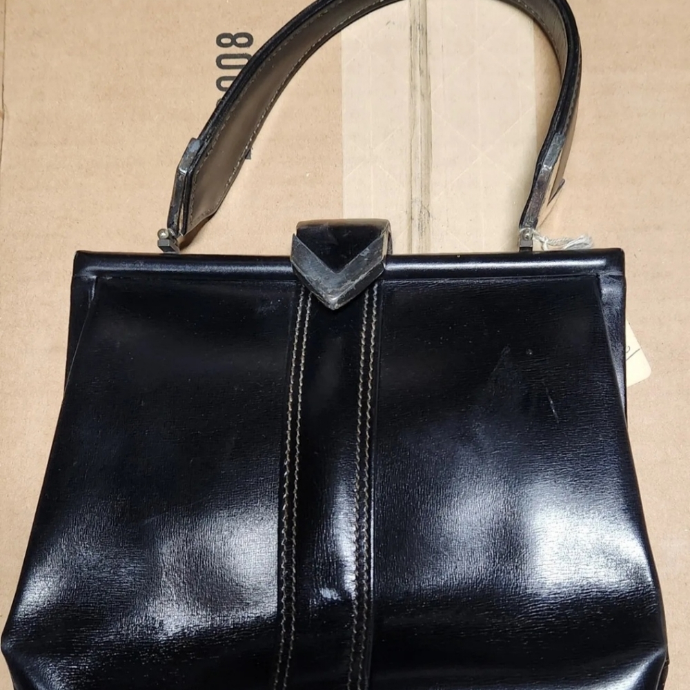 VINTAGE BLACK PURSE MADE IN ITALY WITH A SMALL CHANGE PURSE AND MIRROR
